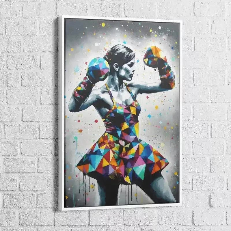 Décoration murale percutante avec une femme combattante stylisée

